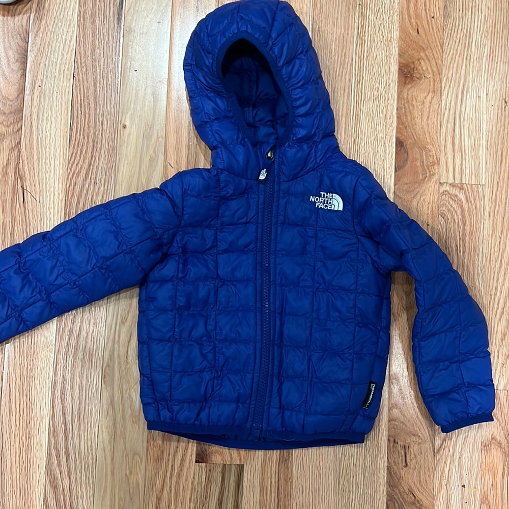 North face puffer jacket
